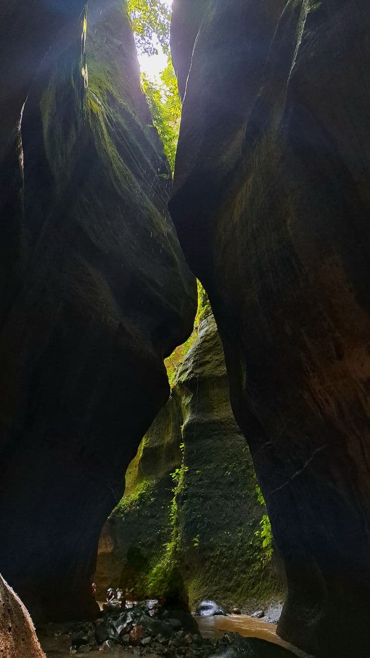 Edakkal Caves
