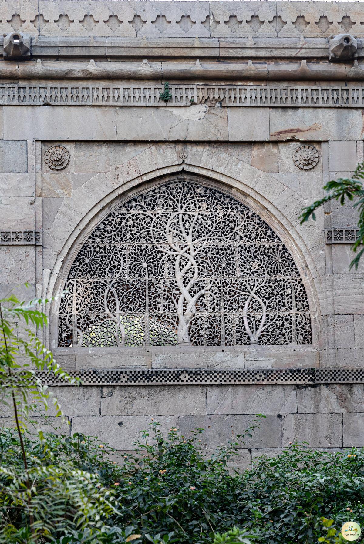 One Day Tour of Ahmedabad & Gandhinagar – slide 1