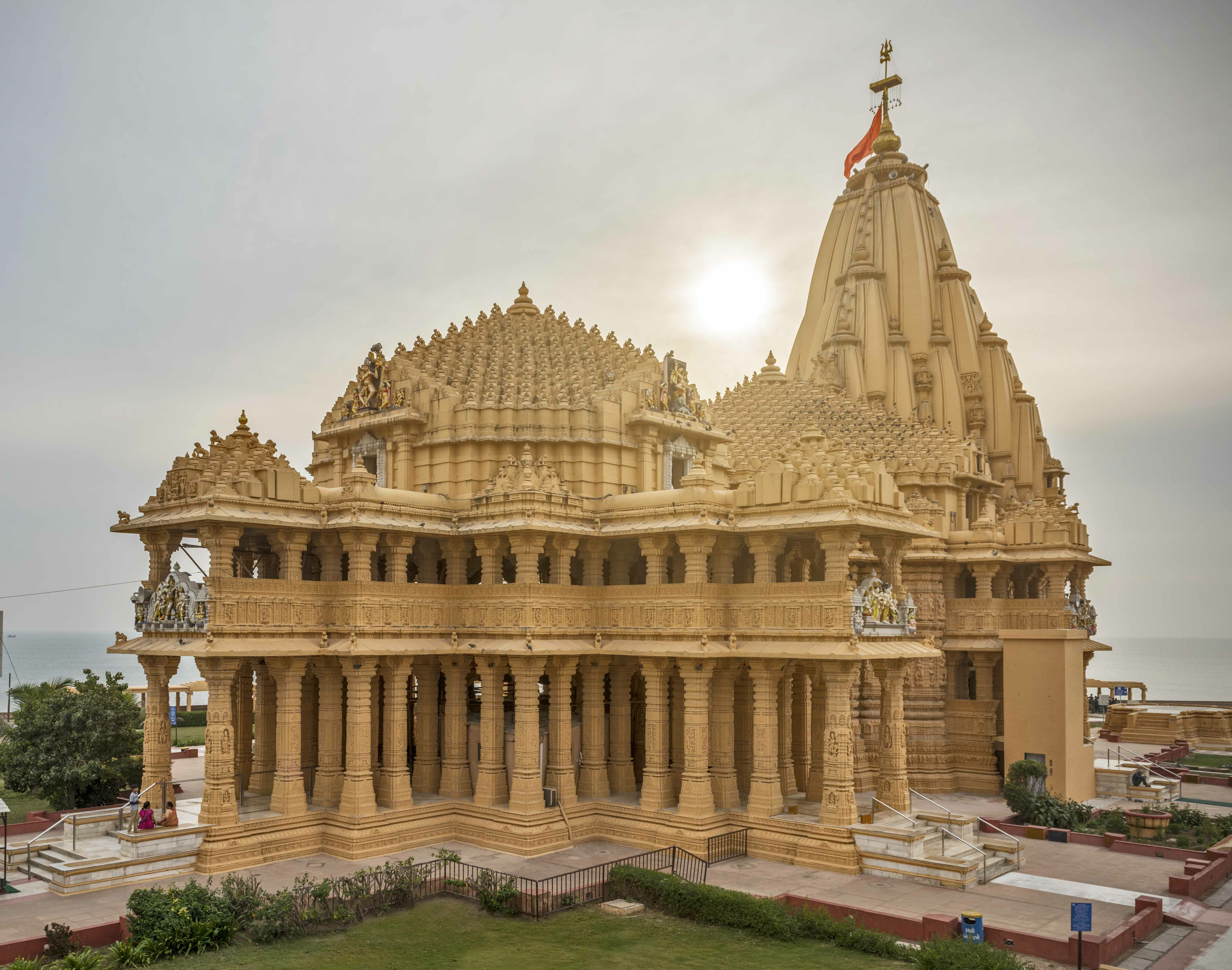 Wildlife & Spiritual Gujarat Tour – slide 1